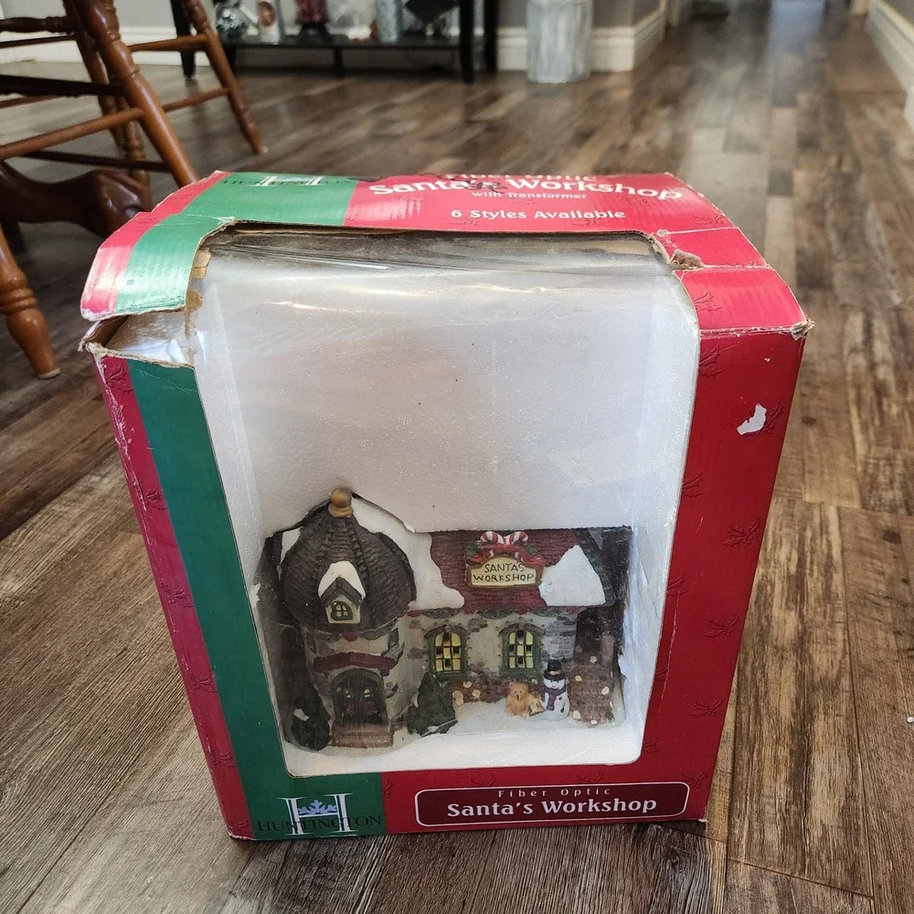 Santa's Workshop Illuminated Christmas Village House Ceramic Fiber Optic Xmas